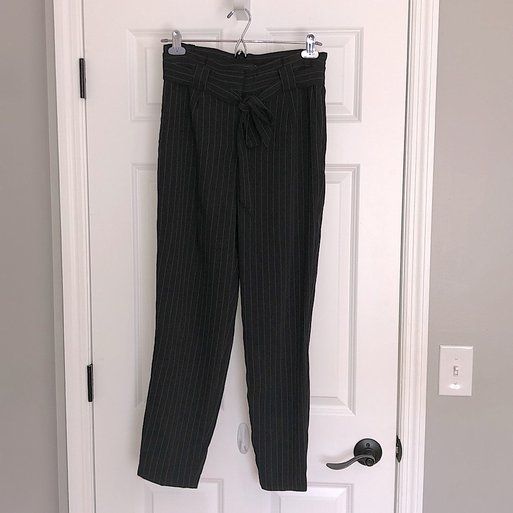 Express High Waisted Paperbag Ankle Pant Size 6R
